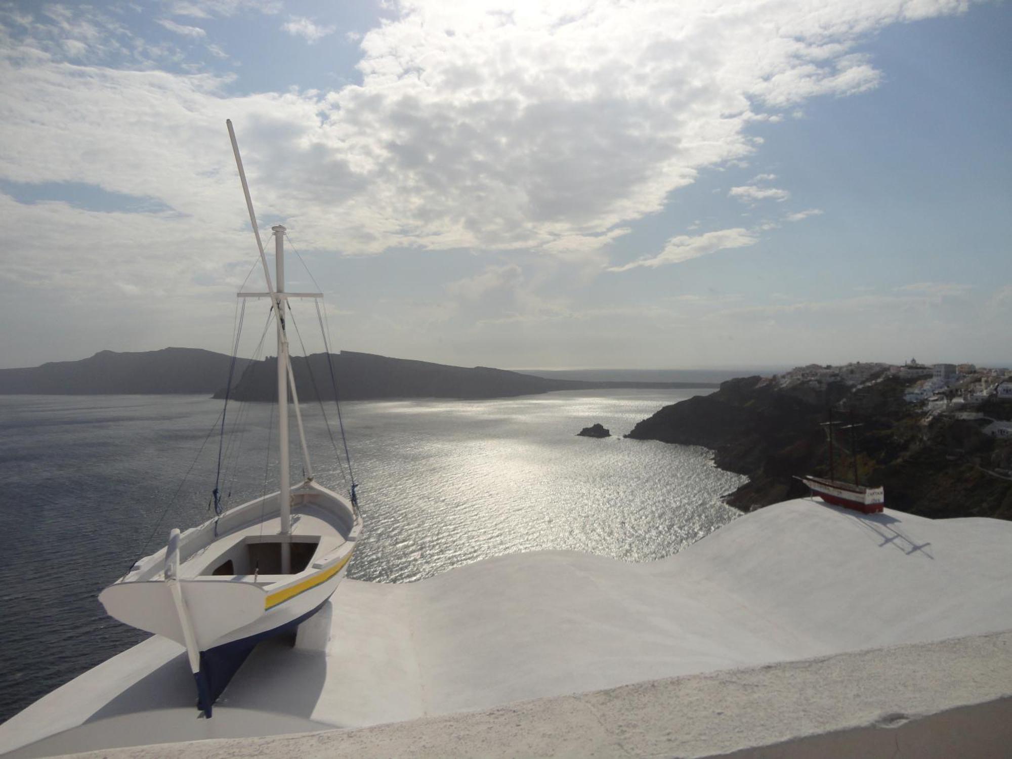 Captain John Villas Oia - Caldera & Sunset View Exterior photo