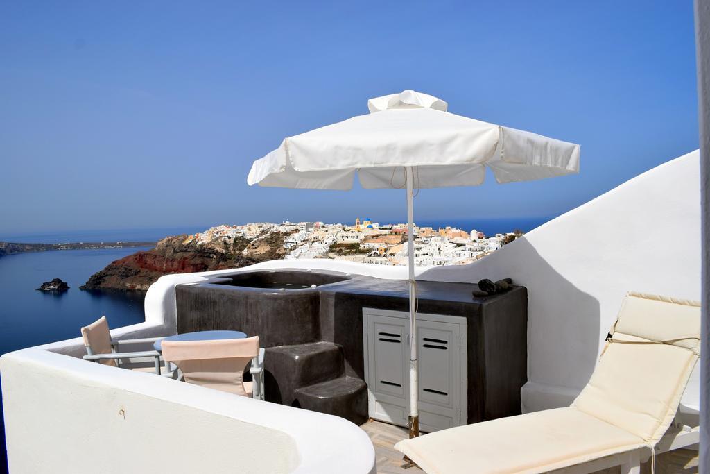 Captain John Villas Oia - Caldera & Sunset View Exterior photo