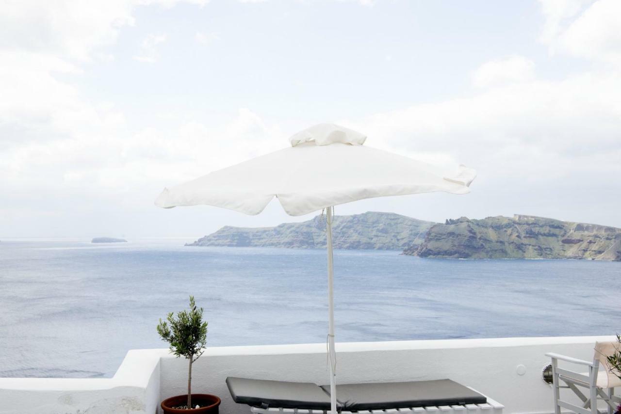 Captain John Villas Oia - Caldera & Sunset View Exterior photo